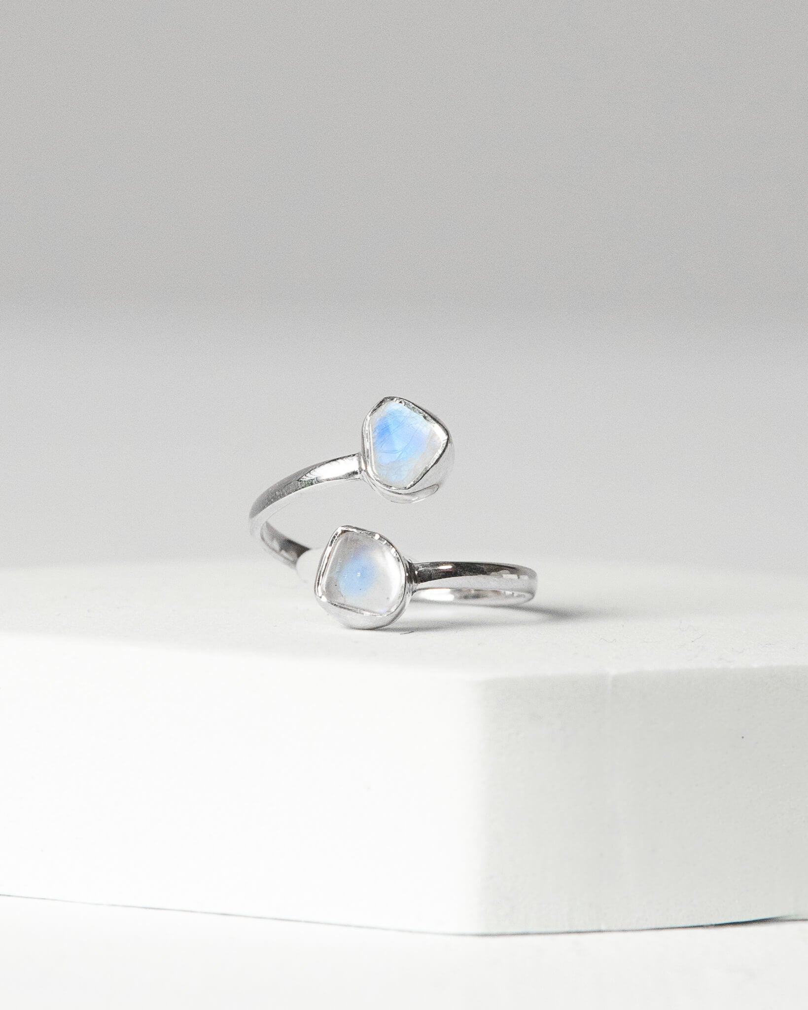 Rainbow Moonstone Raw 925 Sterling Silver Ring Healing Crystal