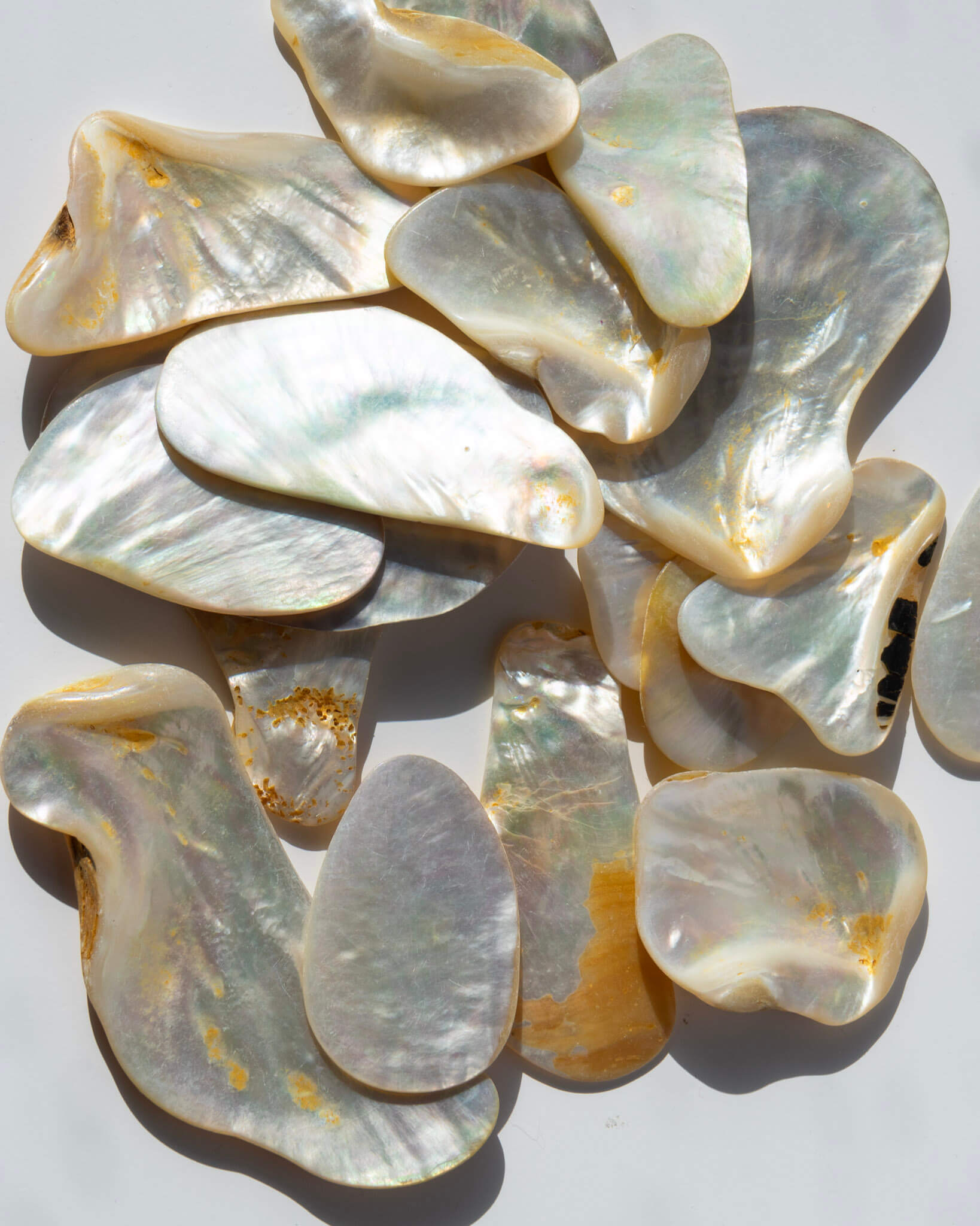 White Mother of Pearl Shell Tumble Healing Crystal