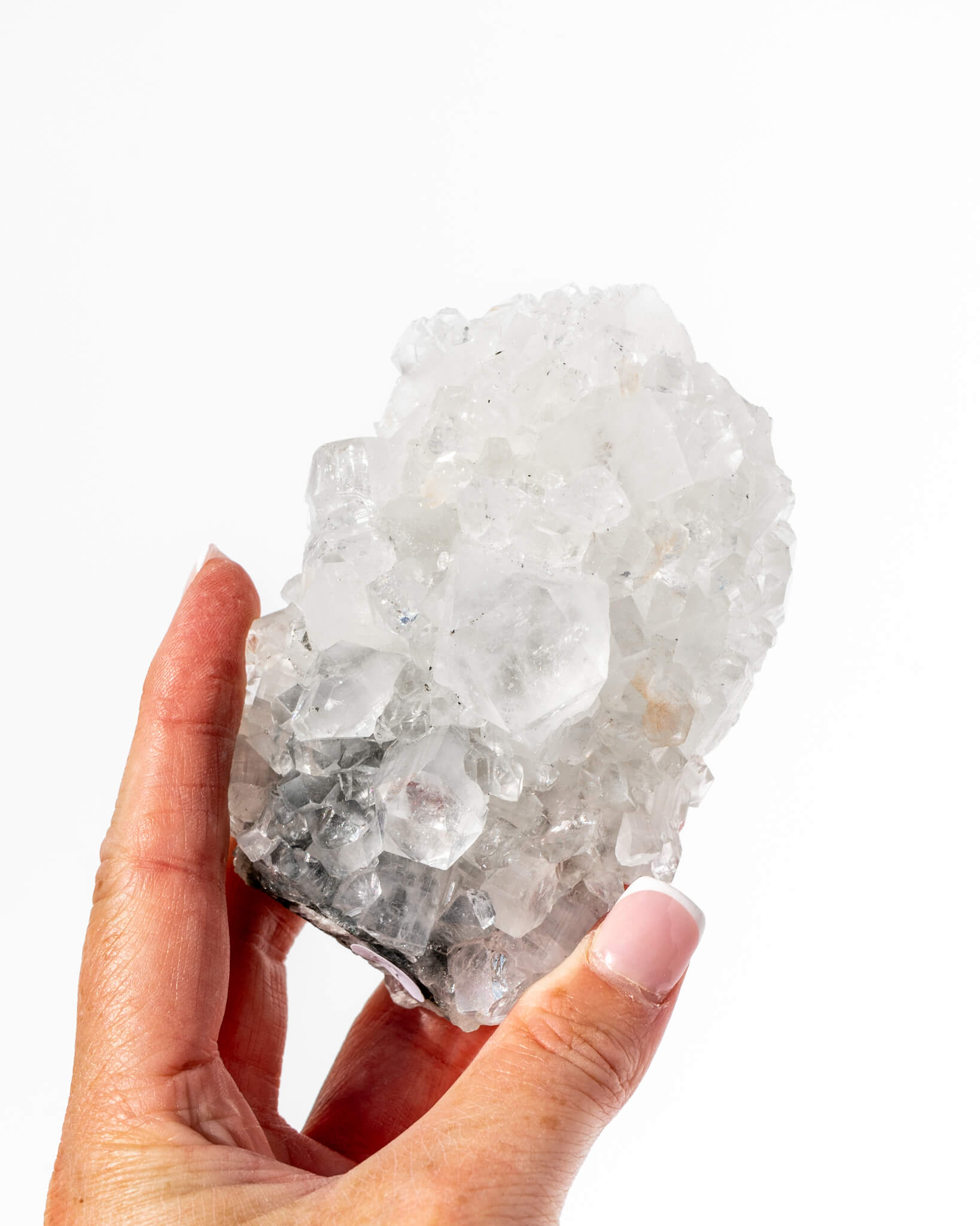 Apophyllite Healing properties: The Ultimate Crystal Guide