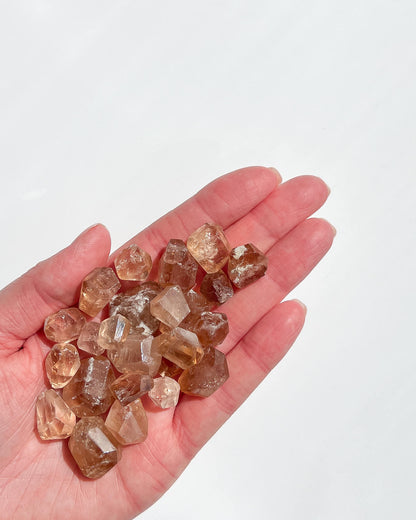 Topaz Healing properties: The Ultimate Crystal Guide – The Crystal